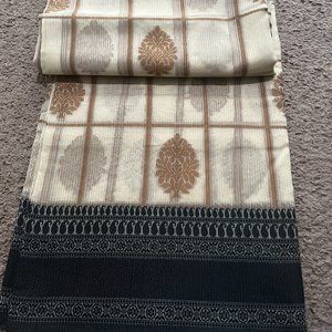 Kora Silk saree in Checks